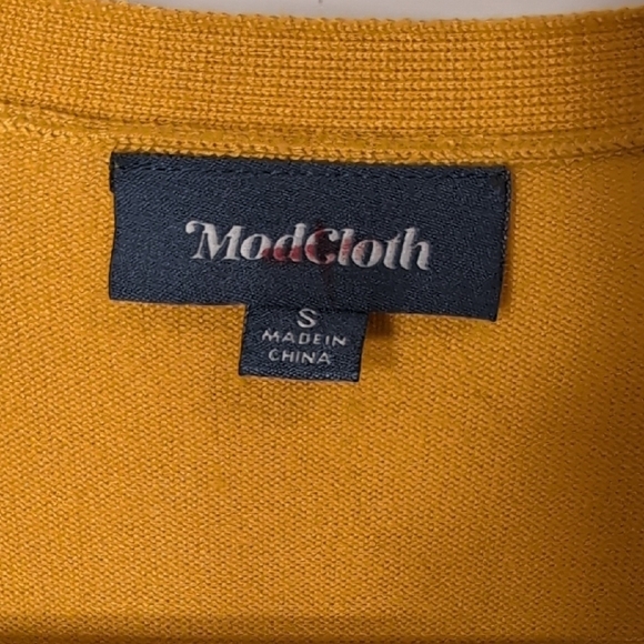 Modcloth | Golden Mustard Button-Front Deep V-neck Knitted Cardigan Size S - Picture 7 of 10